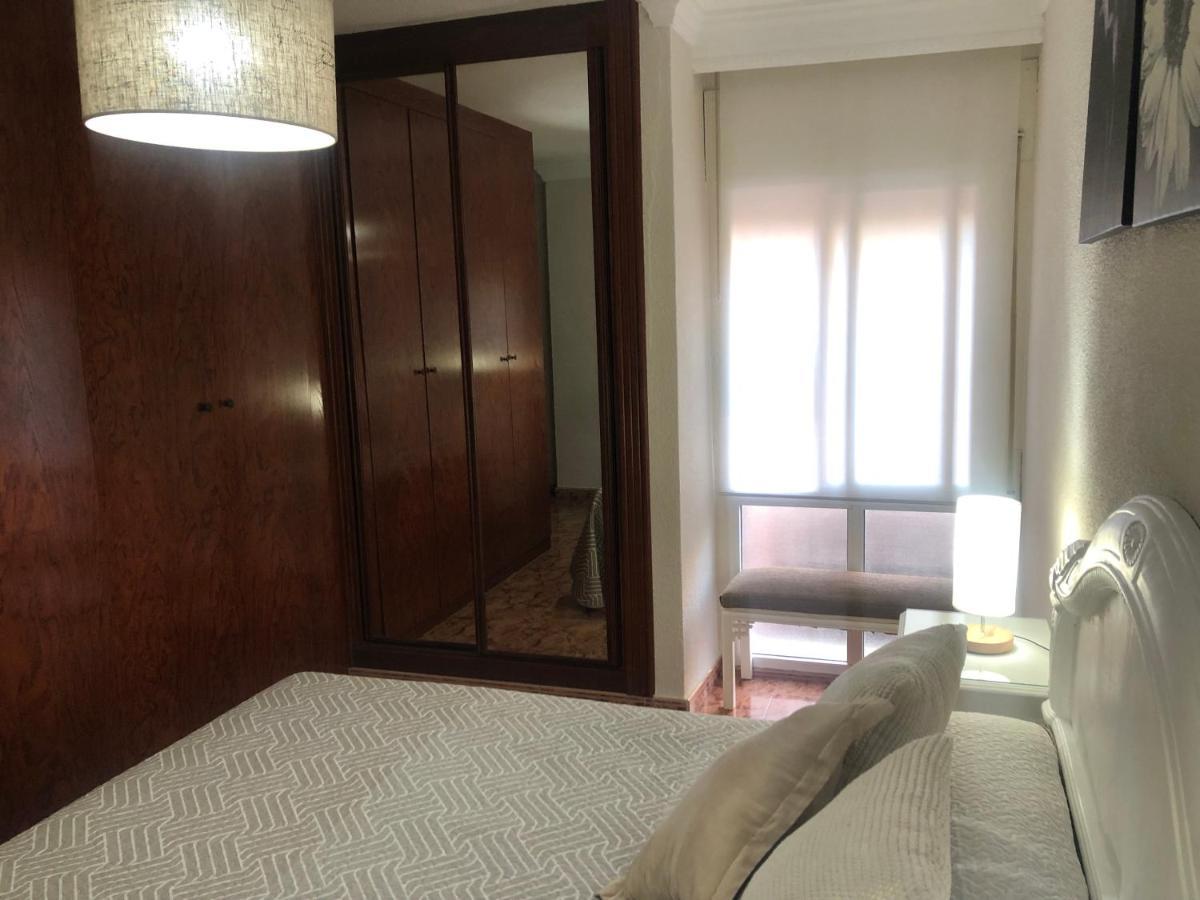 Апартаменти Piso En Pedregalejo A 50M De La Playa. Малага Екстер'єр фото